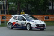 Rallye Český Krumlov: 2011servis09.JPG